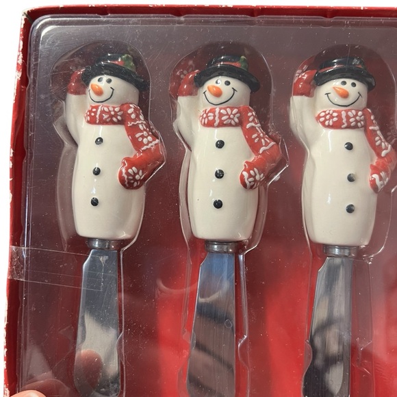 4pc. Holiday Spreading Knives - Picture 2 of 3